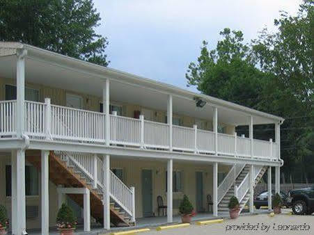 Maple Leaf Motel New Milford Extérieur photo